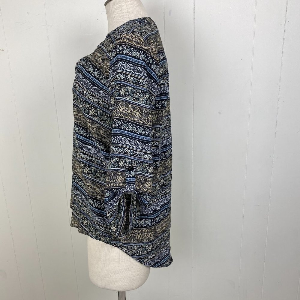Pink Rose Black & Blue Patterned V-Neck Blouse - Picture 5 of 7